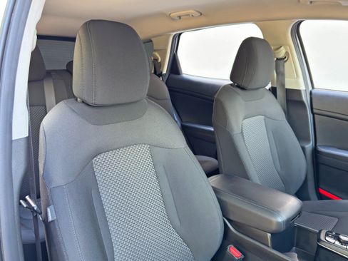 Used 2023 Kia Sportage LX FWD image 31