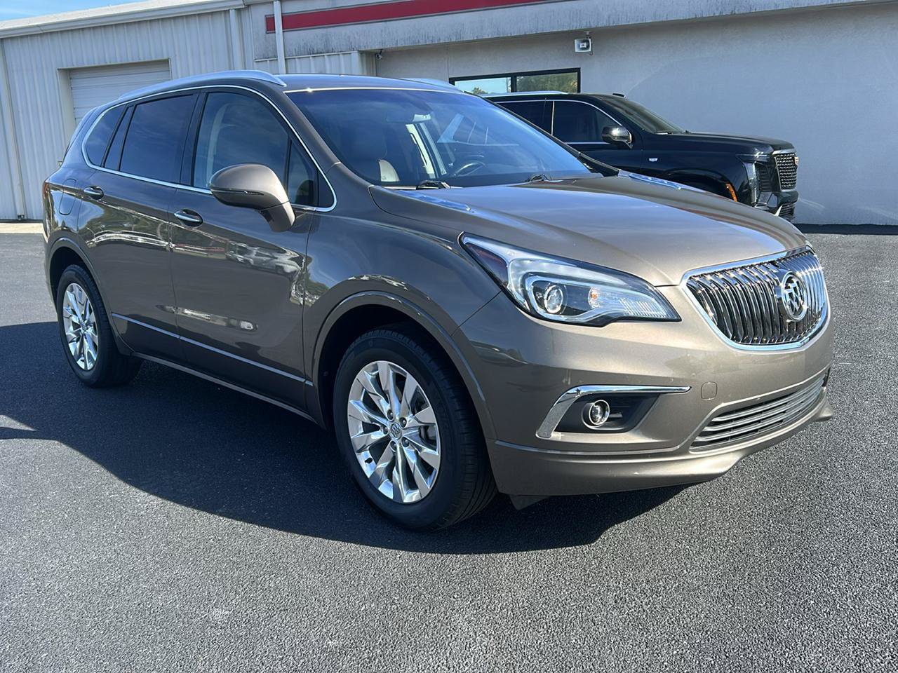 Used 2018 Buick Envision Essence w/ LPO, Interior Luxury Package FWD image 3