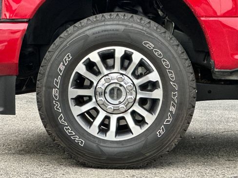 Certified 2022 Ford F250 Lariat image 24