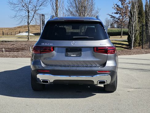 Certified 2025 Mercedes-Benz GLB 250 4MATIC image 4