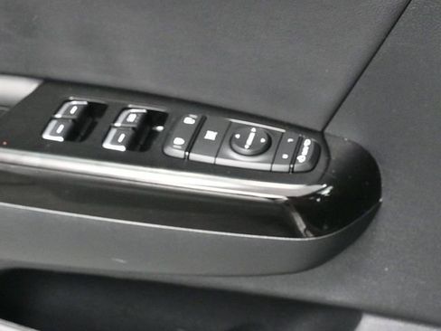 Used 2022 Kia Sportage SX image 23