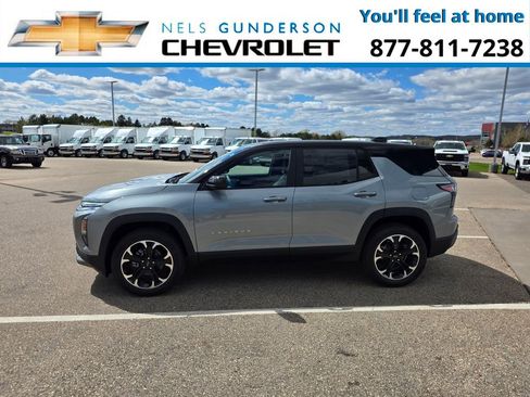 New 2026 Chevrolet Equinox LT w/ Convenience Package II AWD/4WD image 4