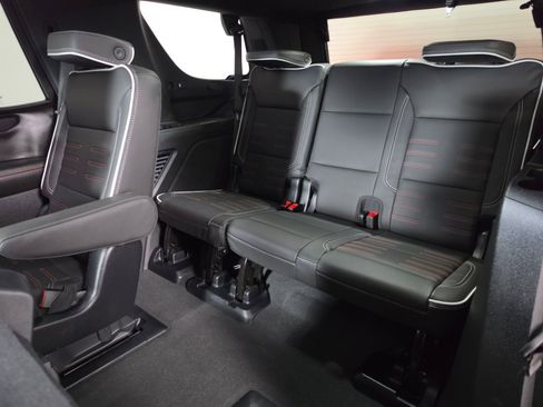 Used 2025 GMC Yukon AT4 Ultimate image 16