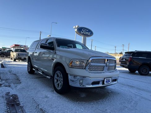 Used 2017 RAM 1500 Laramie w/ Convenience Group image 8