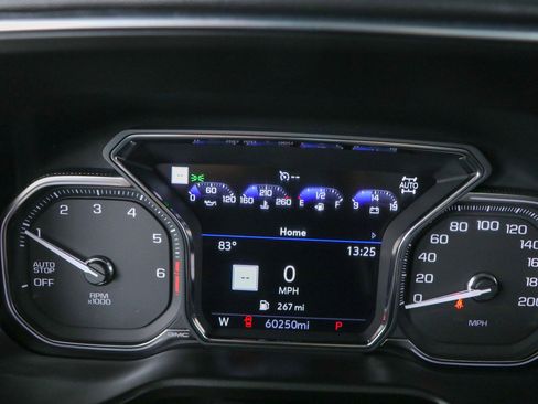 Used 2021 GMC Yukon Denali AWD/4WD image 16