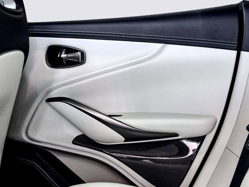 Used 2024 Aston Martin DBX 707 image 40