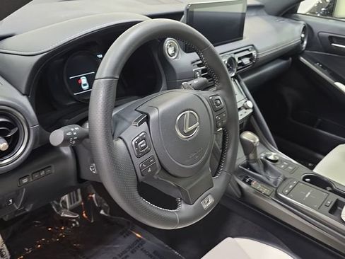 Used 2025 Lexus IS 500 RWD image 14