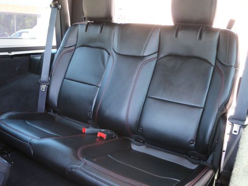 Used 2021 Jeep Wrangler Rubicon AWD/4WD image 25
