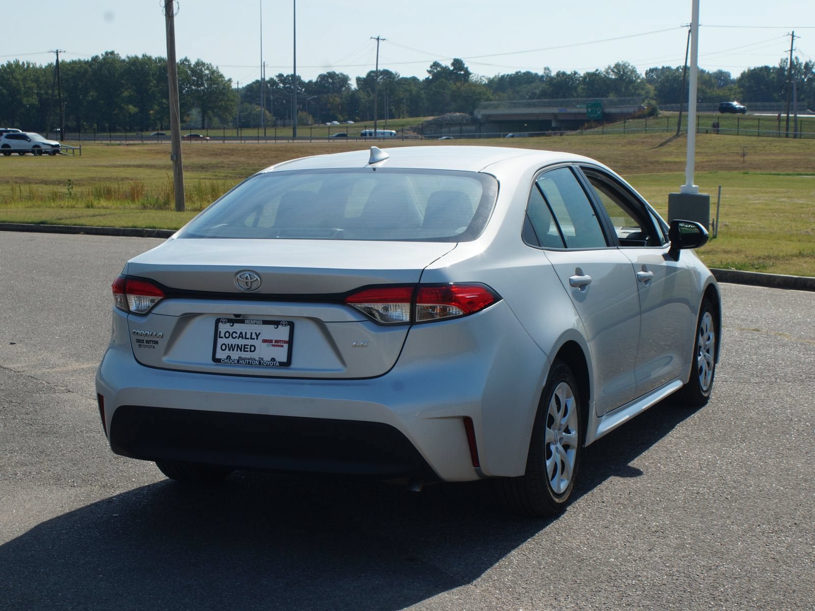 Used 2024 Toyota Corolla LE FWD image 18