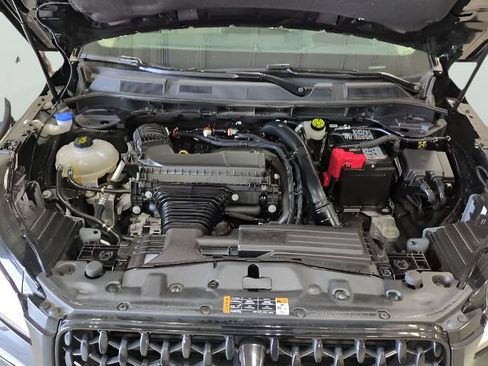 Used 2025 Lincoln Corsair Reserve w/ Equipment Group 202A AWD/4WD image 19