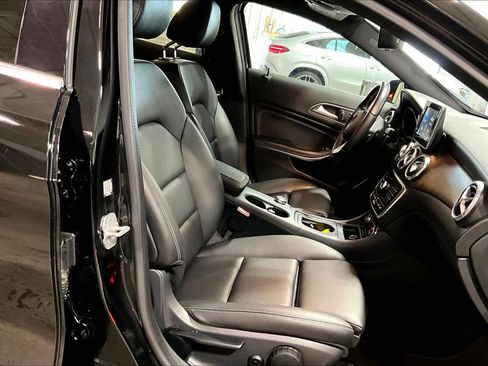 Used 2016 Mercedes-Benz GLA 250 4MATIC image 8