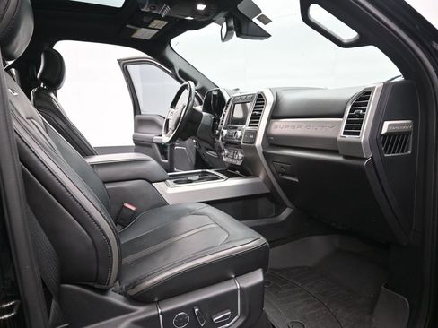 Used 2017 Ford F250 Platinum w/ Platinum Ultimate Package image 24