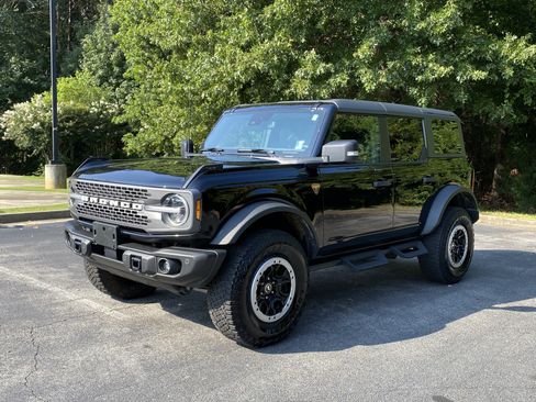 Used 2023 Ford Bronco Badlands AWD/4WD image 5