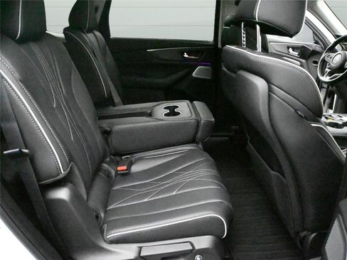 Certified 2026 Acura MDX SH-AWD w/Advance image 25