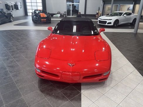 Used 2001 Chevrolet Corvette Convertible w/ Preferred Equipment Group2 image 2