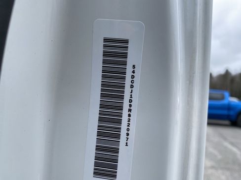 New 2024 Chevrolet Low Cab Forward image 60