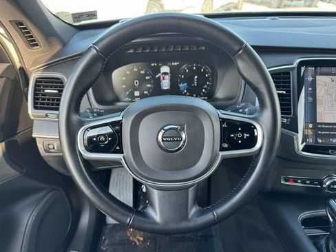 Used 2020 Volvo XC90 T6 Momentum w/ Protection Package Premier image 22