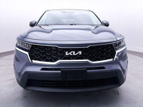 Used 2022 Kia Sorento LX image 10