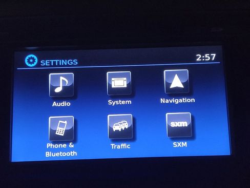 Used 2017 Nissan Titan SL RWD image 25
