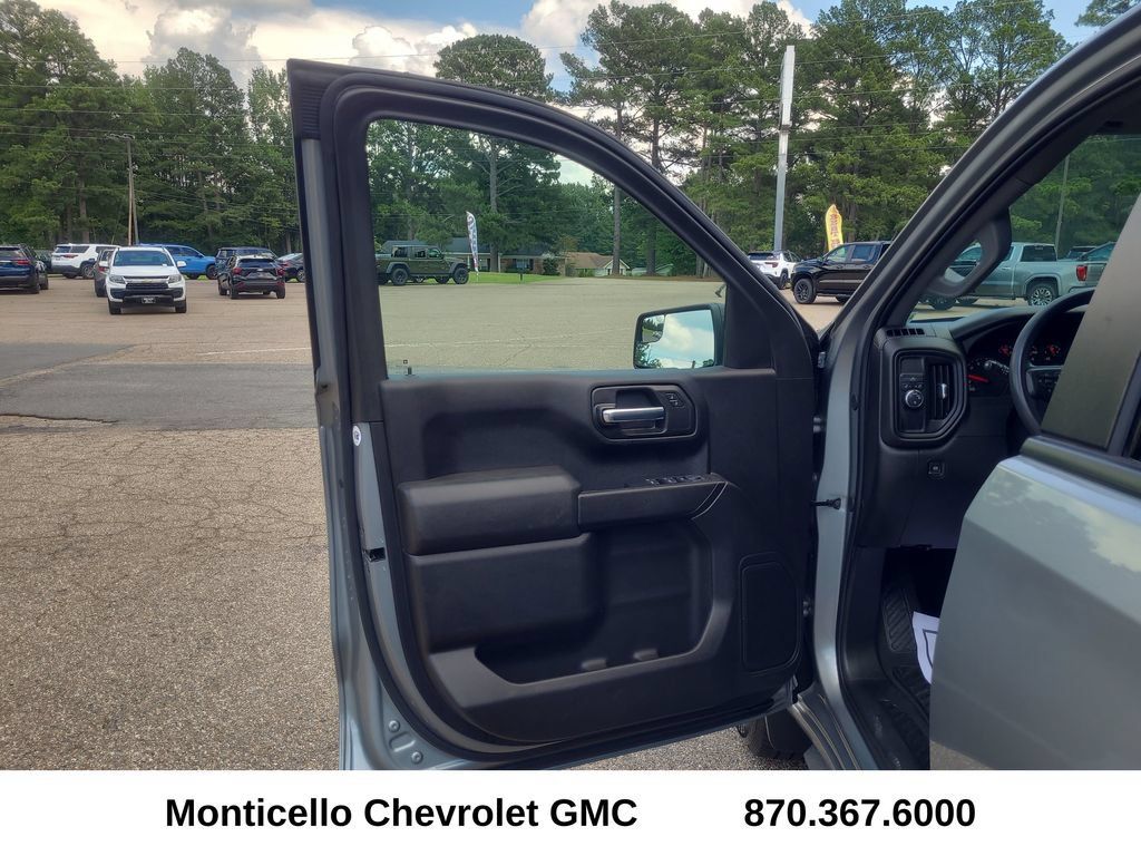 Used 2024 Chevrolet Silverado 1500 Custom RWD image 27