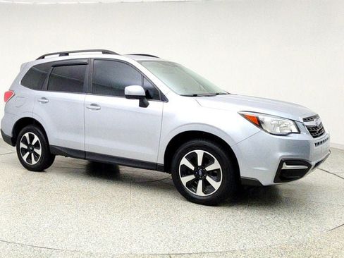 Used 2018 Subaru Forester 2.5i Premium w/ All-Weather Package AWD/4WD image 3