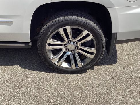 Used 2018 GMC Yukon Denali w/ Denali Ultimate Package AWD/4WD image 25