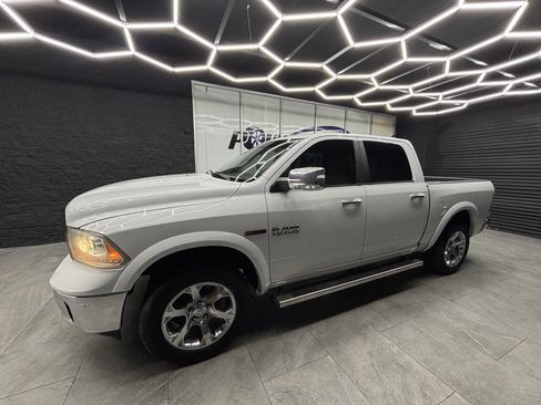 Used 2014 RAM 1500 Laramie w/ Convenience Group AWD/4WD image 6