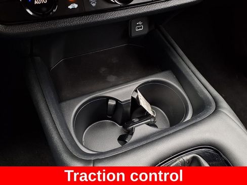 Used 2024 Honda HR-V LX image 11