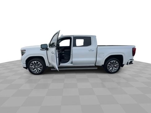 Certified 2025 GMC Sierra 1500 Denali w/ Denali Reserve Package AWD/4WD image 5