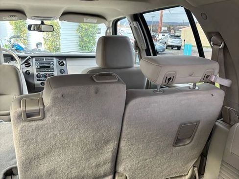 Used 2008 Ford Expedition XLT image 29