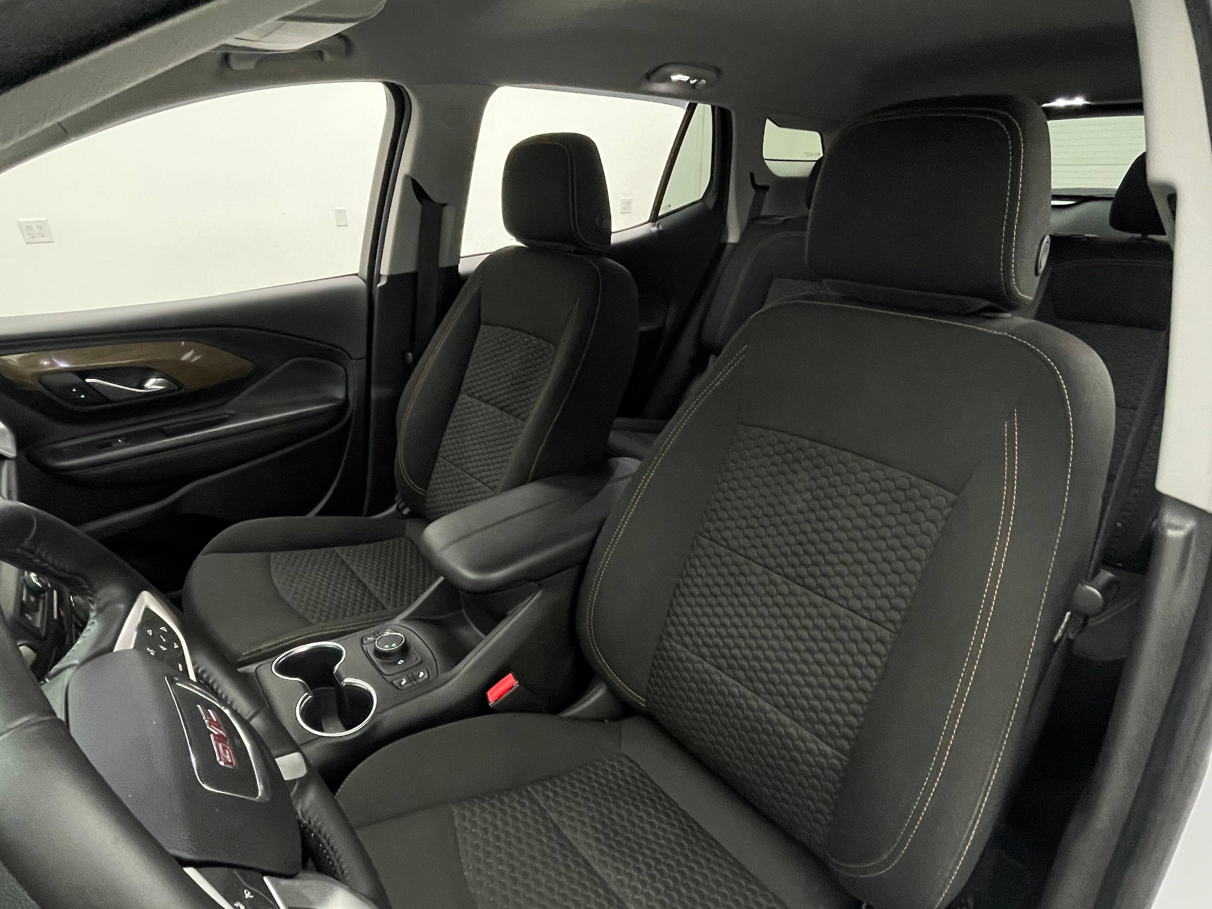 Used 2018 GMC Terrain SLE w/ Driver Convenience Package FWD image 18