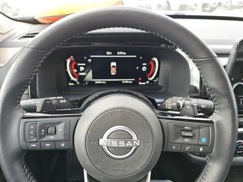 Used 2023 Nissan Pathfinder Platinum w/ Cargo Package image 20