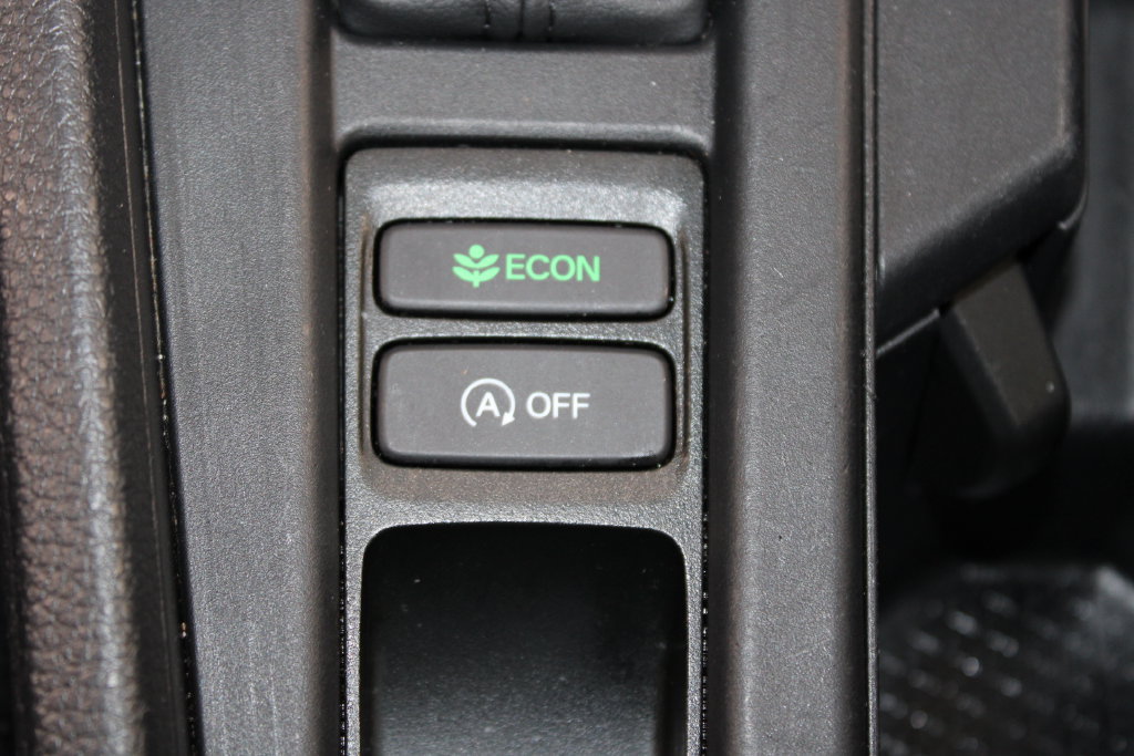 Used 2025 Honda Accord SE image 38