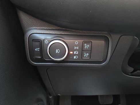 Used 2025 Ford Explorer ST-Line w/ ST-Line Street Pack AWD/4WD image 32