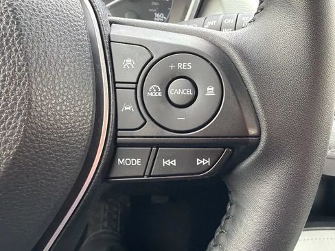 Used 2023 Toyota Corolla SE FWD image 11