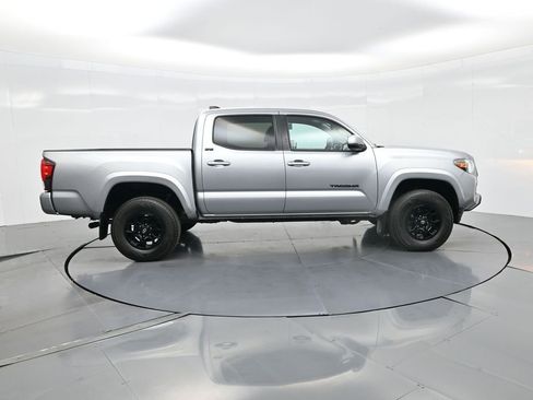 Used 2022 Toyota Tacoma SR5 image 5