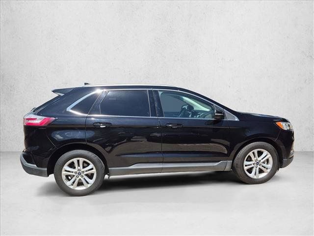 Used 2020 Ford Edge SEL w/ Convenience Package FWD image 4