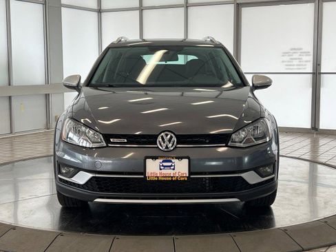 Used 2017 Volkswagen Golf SE AWD/4WD image 2