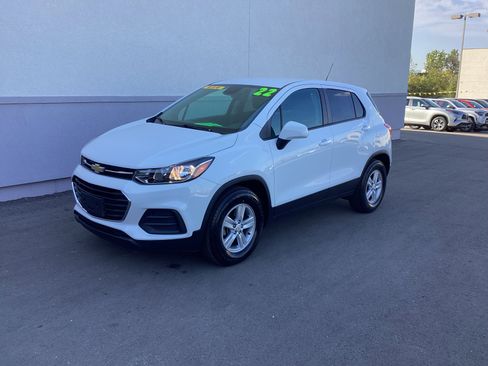 Used 2022 Chevrolet Trax LS w/ Tint and Cruise Package image 30