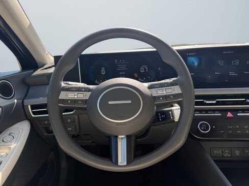 Certified 2025 Hyundai Sonata SEL FWD image 14