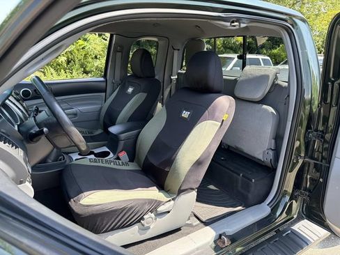 Used 2013 Toyota Tacoma 4x4 Access Cab w/ SR5 Pkg image 19