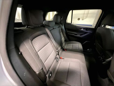 Used 2025 Chevrolet Equinox LT w/ Safety and Technology Package AWD/4WD image 16