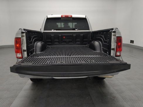 Used 2015 RAM 1500 Classic SLT image 29