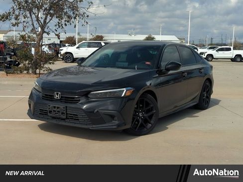 Used 2024 Honda Civic Sport image 1