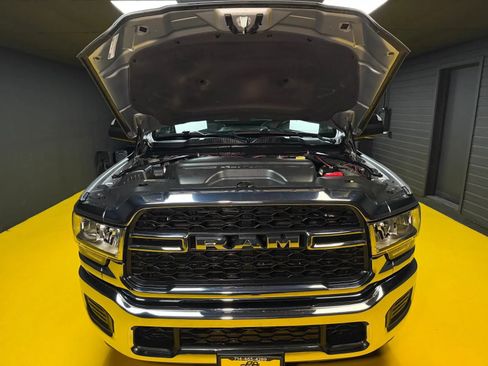 Used 2019 RAM 2500 Tradesman w/ Chrome Appearance Group RWD image 33