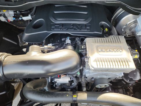 Used 2021 RAM 1500 Laramie AWD/4WD image 26