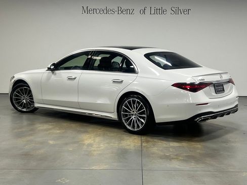 Used 2025 Mercedes-Benz S 580 4MATIC Sedan image 3