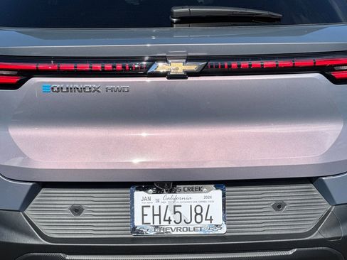 Used 2026 Chevrolet Equinox EV LT image 44