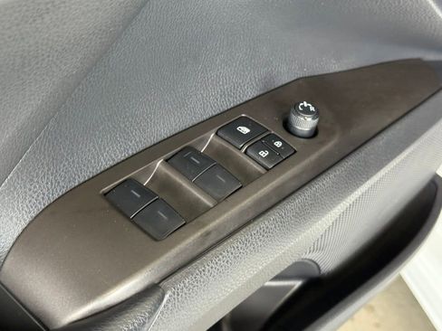 Certified 2023 Toyota Camry SE image 17