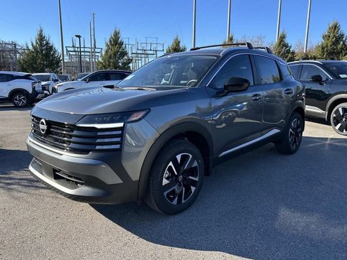 New 2026 Nissan Kicks SV w/ Cold Weather Package AWD/4WD image 3